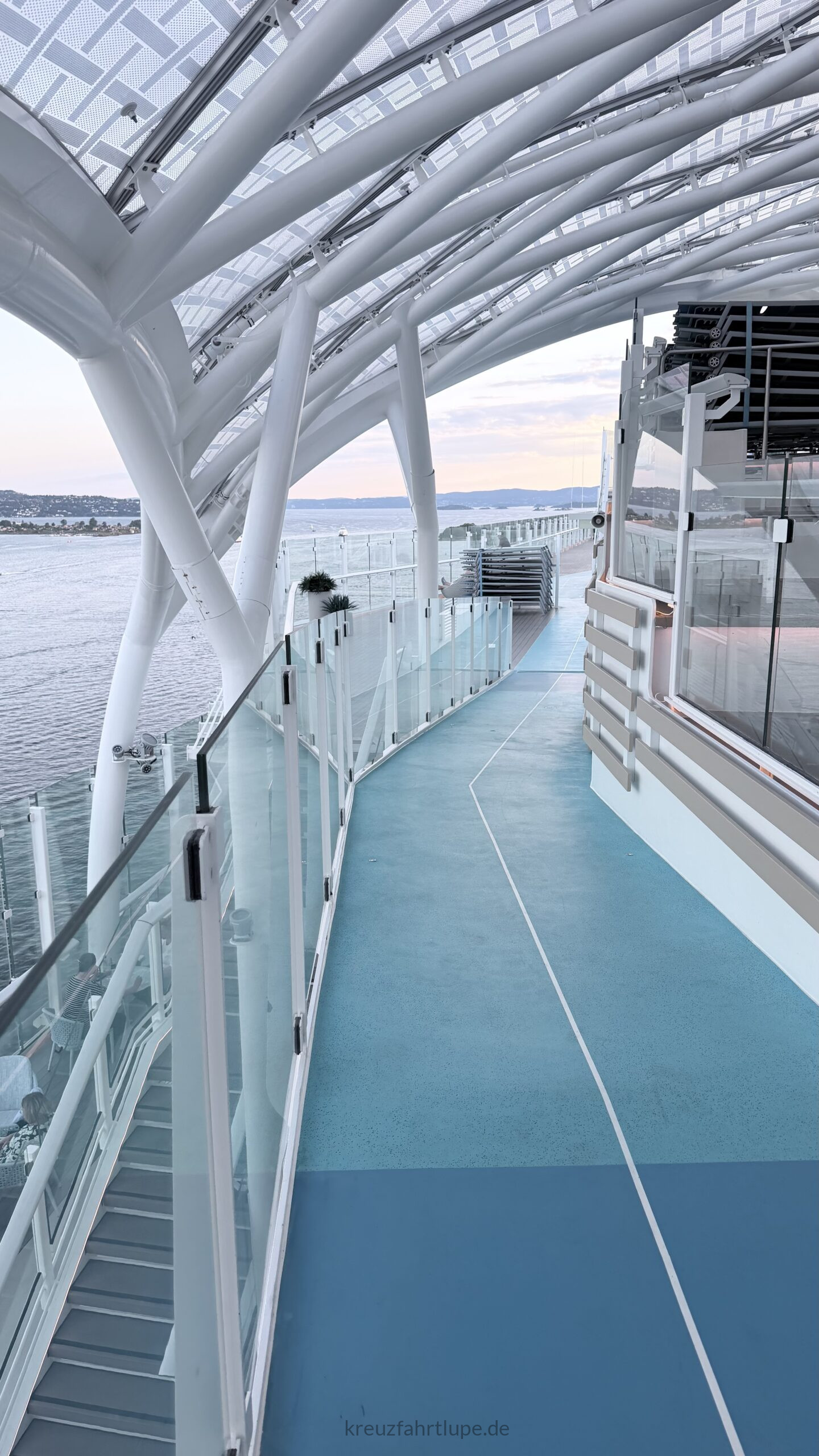Die Joggingstrecke an Deck der Mein Schiff Relax