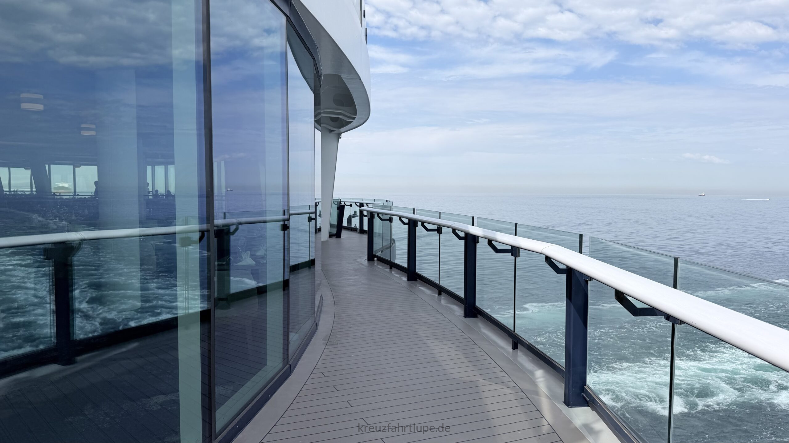 Blick über das Heck der Mein Schiff Relax