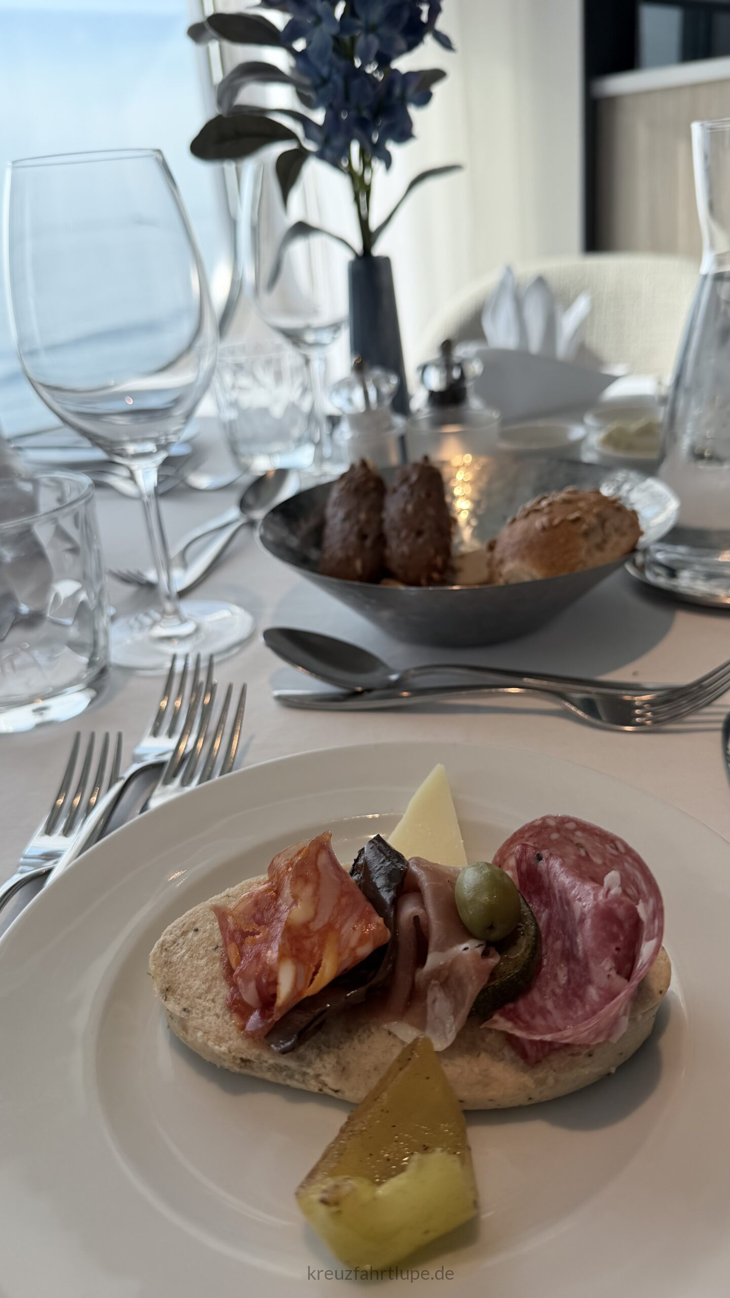 Abendessen im Atlantik Restaurant der Mein Schiff Relax